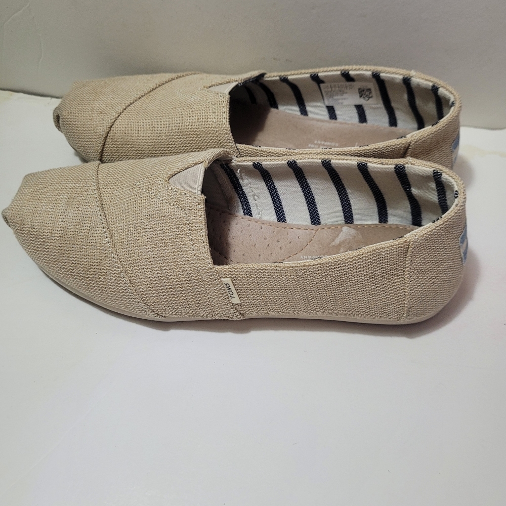 Toms women's shoes beige color